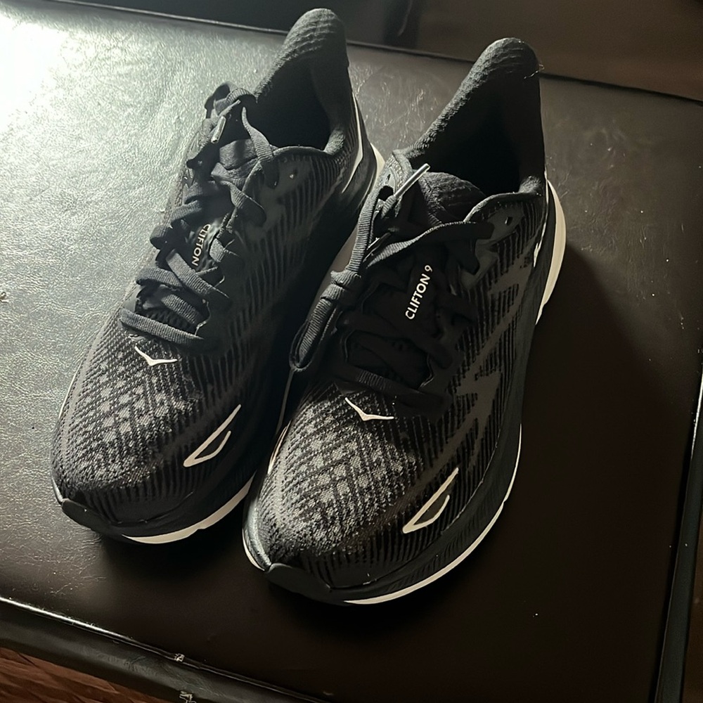 Hoka Clifton 9, worn a couple times in excellent condition, no box unfortunately